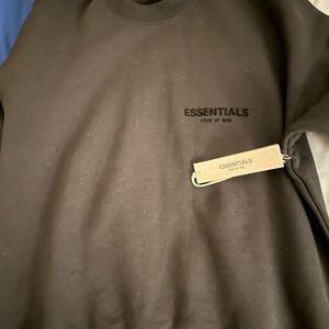 Black Essentials Sweatshirt